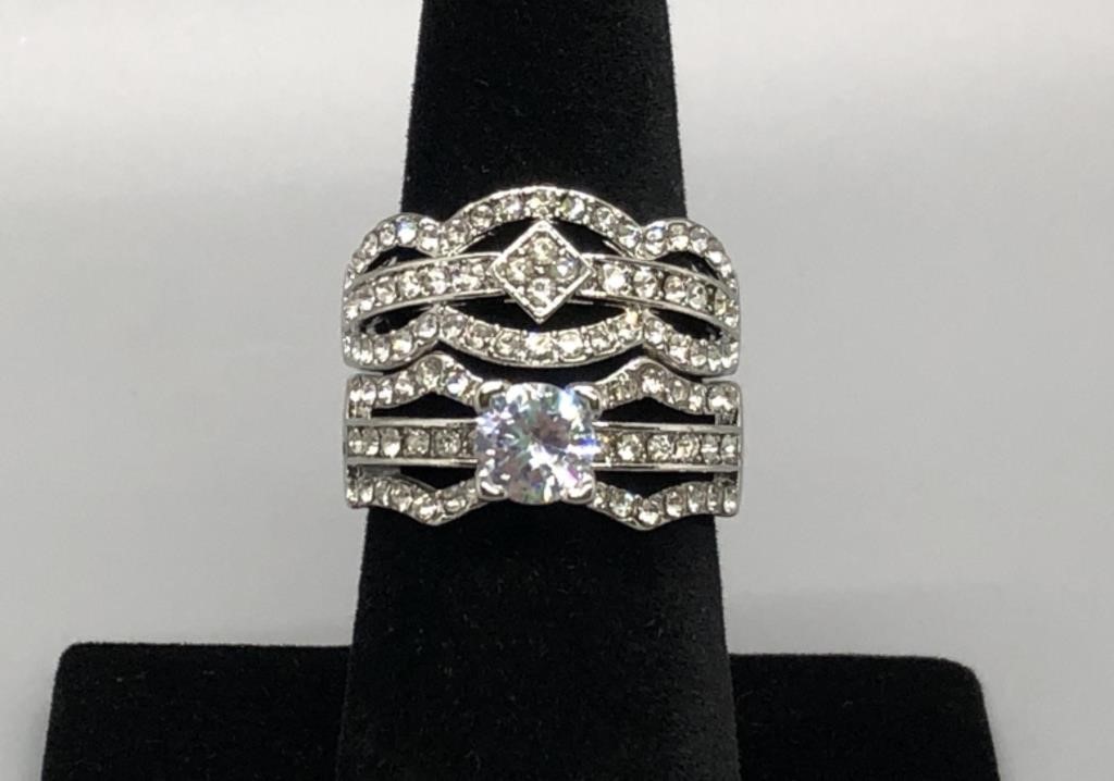 Beautiful Diamond Stacked Soliaire Ring-Wide Band