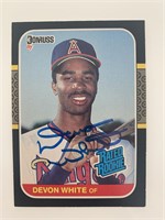 Devon White signed baseball card