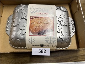 Snowflake Cake Pan