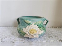 Roseville Pottery. Water Lily.