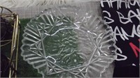 GLASS SERVING PLATE 10"