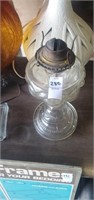 Vintage peanut design oil lamp