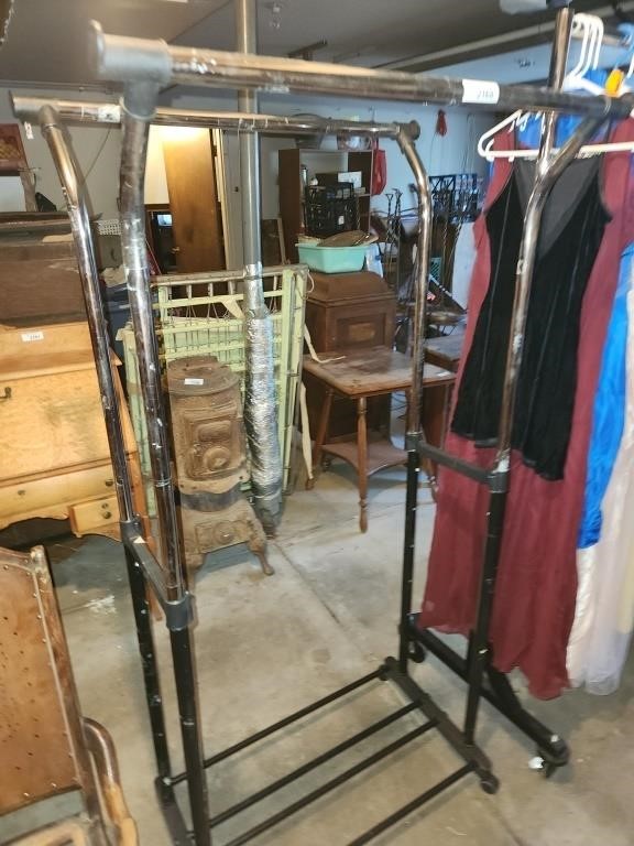 Metal Clothes Rack, Approx 6' Tall