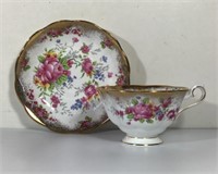 ROYAL ALBERT TEACUP & SAUCER