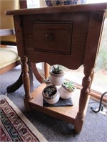 Heart Pine 1 Drawer with Lower Shelf & 2 Planters