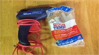 Master mechanics glue gun with glue