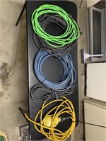 4 extension cords and 1 stoplight