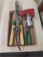 1/2" IMPACT WRENCH, FUEL PUMP TESTER, TIN SNIPS,