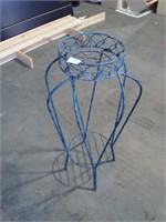Metal Plant Stand - 26" Tall