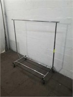 Extendable Clothes Rack On Casters 3 W10C