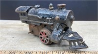 Cast Iron Train Engine. Missing one wheel. NO KEY