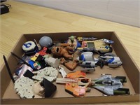 Assorted star wars items.