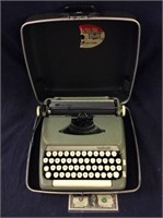 Vintage Smith corona portable typewriter