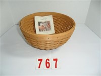 12785 Hostess 9 Inch Bowl Basket  9 dia, 5 tall