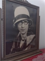 1920 Picture and Rotating Wood Frame