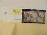 (2)1989 UNC Mint Sets