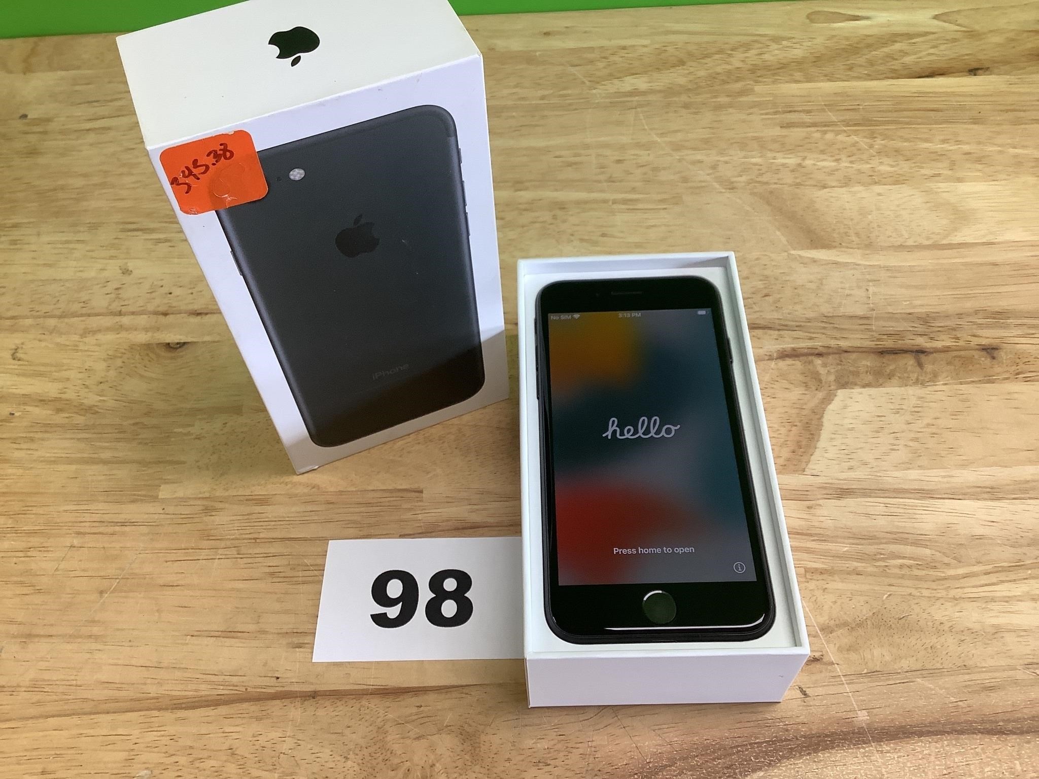 Carrier Unlocked Apple iPhone 7 - Black - 32GB