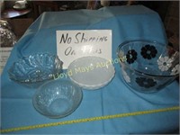 4pc Vintage Glass Serving Bowls