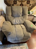 COMFY WORKING RECLINER BY BEST CHAIRS
