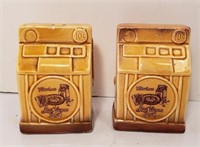 Salt & Pepper Shaker Set