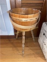 Sugar bucket table