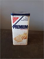Premium saltine cracker tin