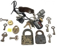 Lot, assorted keys and locks