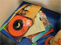 26 VINTAGE 45 RECORDS KATRINA AND THE WAVES,
