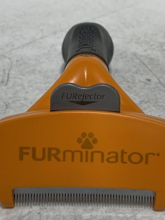 FURMINATOR UNDERCOAT DESHEDDING BRUSH