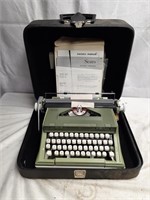 Vintage Sears Portable Green Typewriter In Case