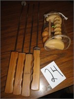 BBQ skewers & 2 essential message wood rollers