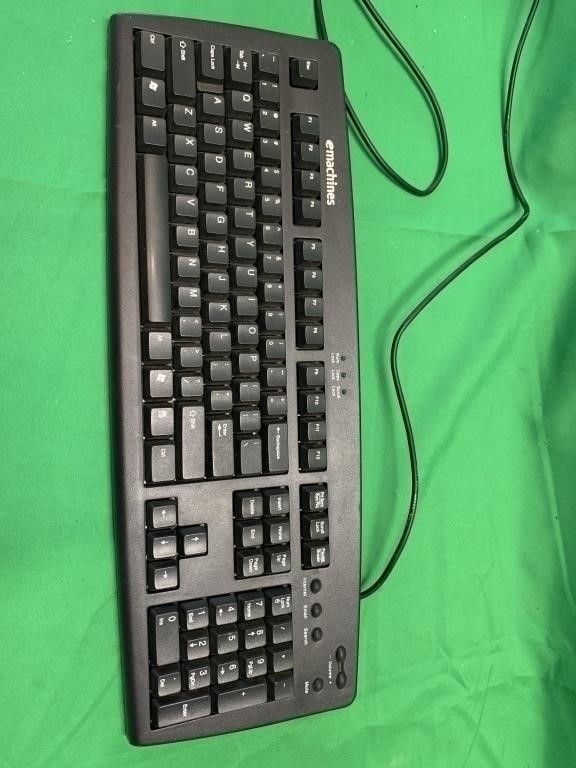 USED KEYBOARD