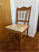 Morris Furniture Co. Wood Chair w Floral Cushion