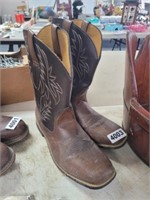 BROWN BOOTS SIZE 12