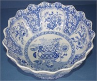Spode 'Filigree' pattern footed bowl