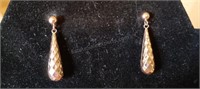 14kt Gold Dangle Pierced Earrings