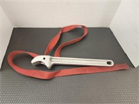 Strap wrench