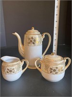 Porcelain Teapot Creamer & Sugar