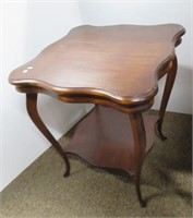 Vintage wood lamp table. Measures: 29-1/2"Hx23"W.
