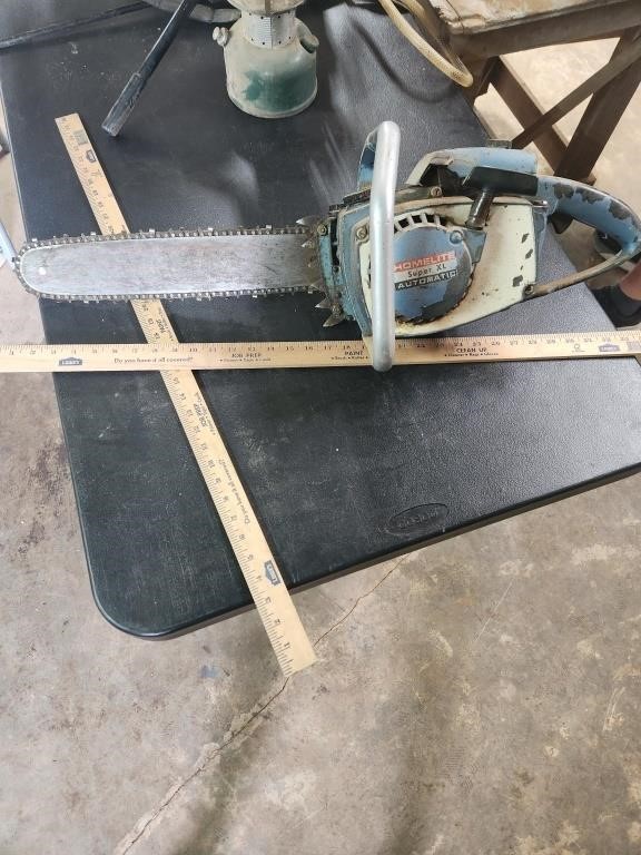 Homelite Super XL chainsaw - untested, has