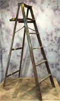 Rustic 6' Wooden Ladder w/Paint Spatters -Display