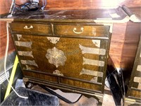 ORIENTAL STYLE WOOD CHEST