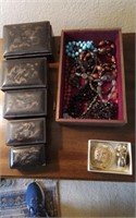 Lot of jewelry, oriental nesting boxes