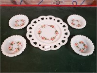 SWEET VINTAGE MILKGLASS PLATE AND NUT DISHES