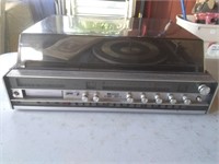 Am/fm 8 track, record player - untested