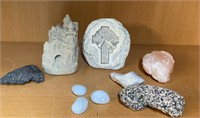Stones and sand Figurines