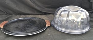 Metal Tray & Plastic Cake Plate
