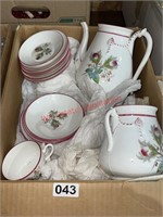 Box Lot of Pretty Tea Setting Glassware