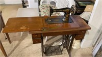 Antique Singer sewing machine - machine is