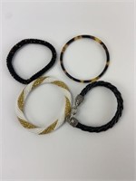 4 Bracelets